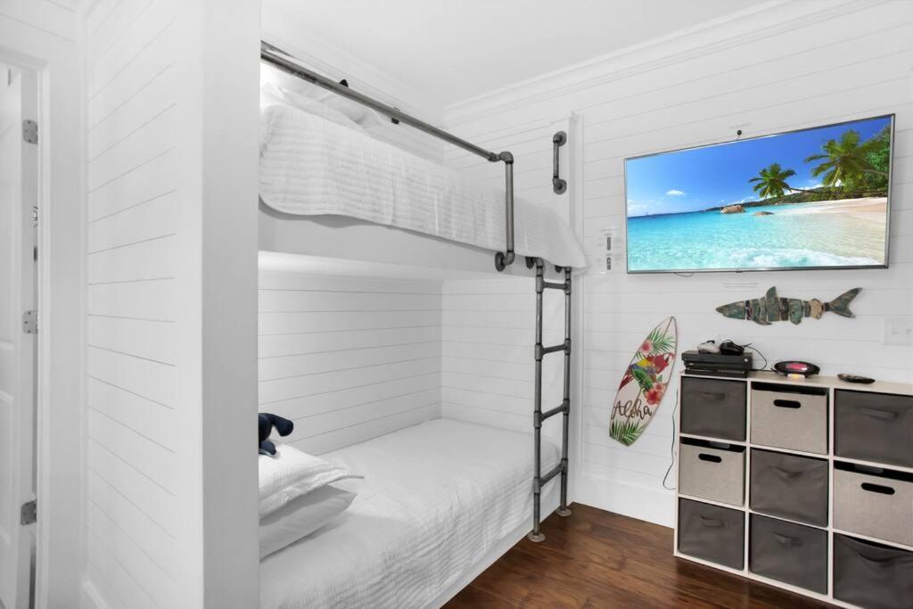 Large 4 Bedroom With Bunk Room And 2 Golf Carts! Дестин Экстерьер фото